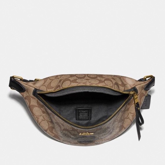 ๐HP๐๐ฐSOLD๐ฐCoach Chelsea Animation Belt Bag - Picture 7 of 8